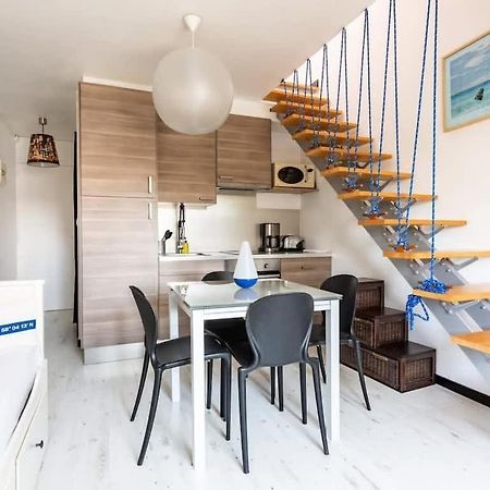 Le Capucin - Petit Duplex Avec Place De Parking Dinard Exterior photo