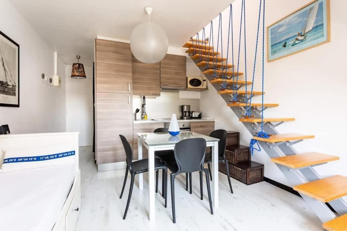 Le Capucin - Petit Duplex Avec Place De Parking Dinard Exterior photo